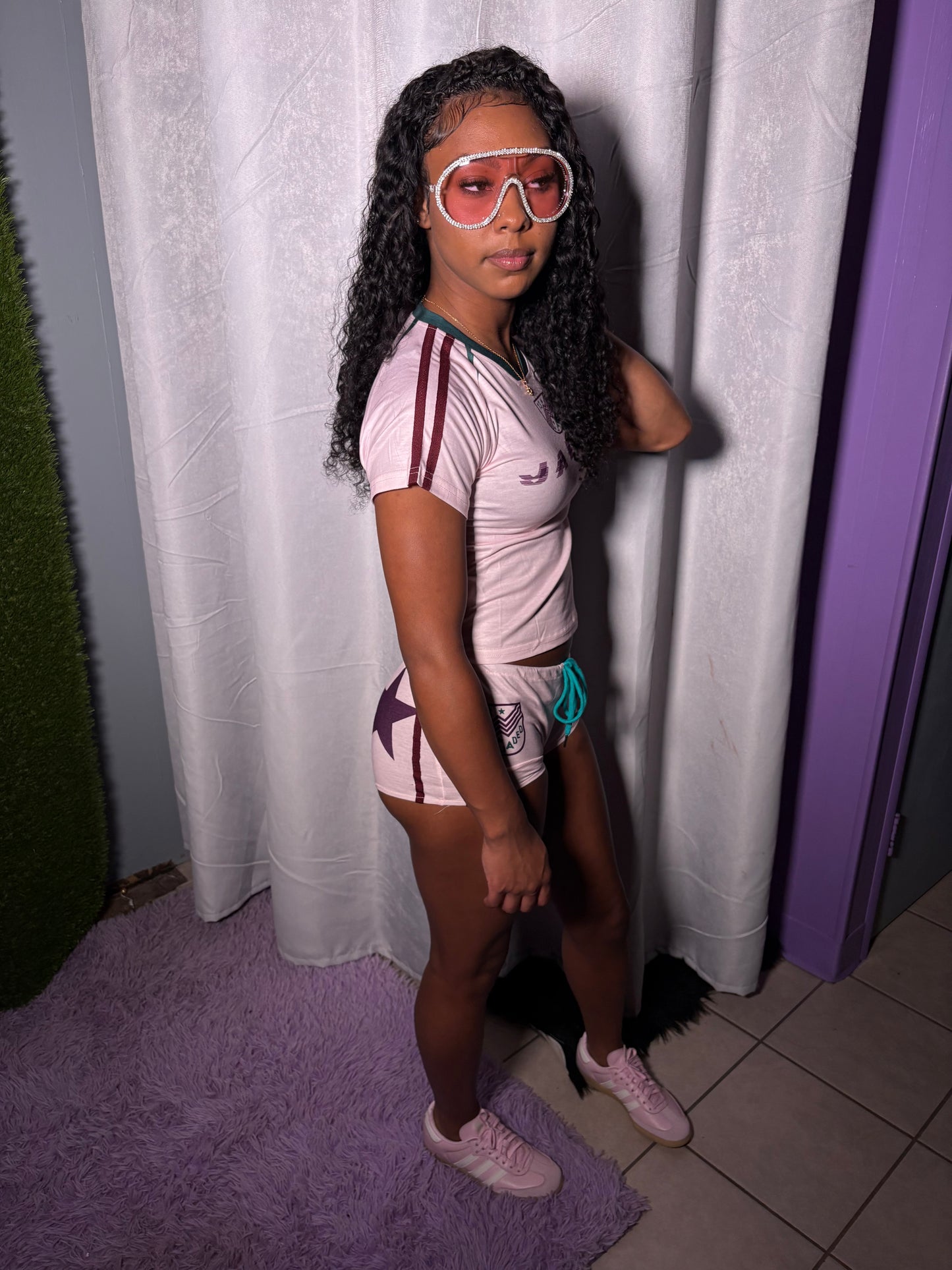 Jaded dupe