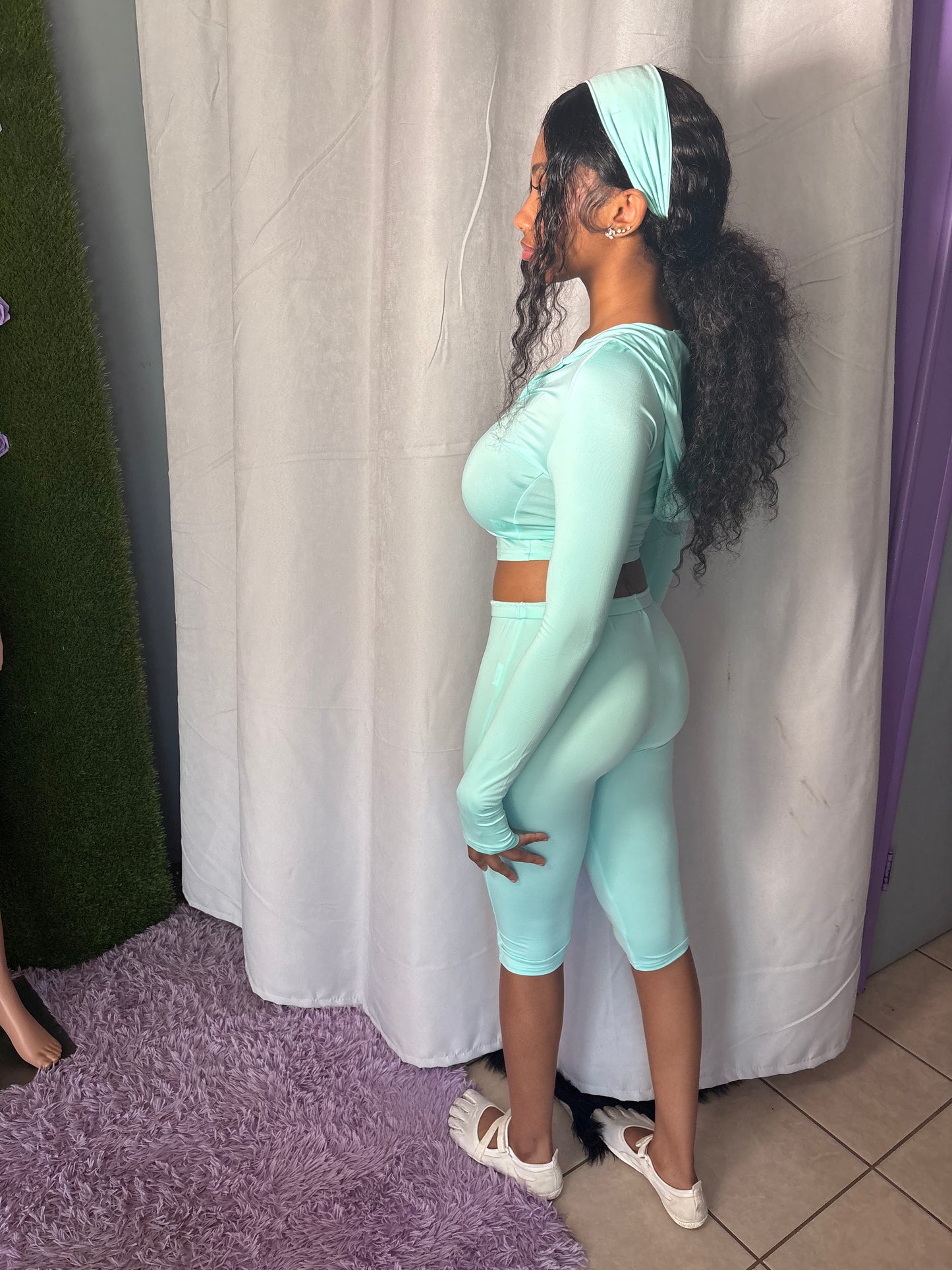 turquoise capri set